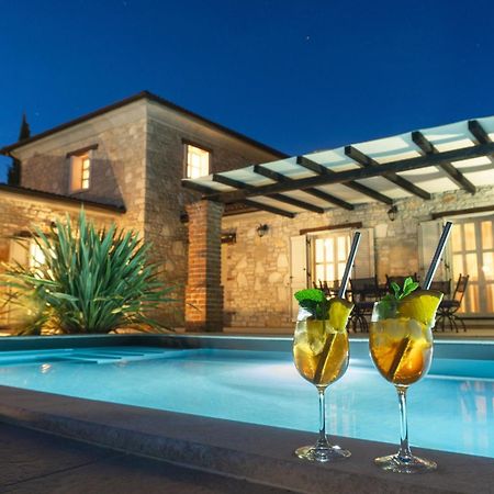 Villa Melissa - Istrisches Steinhaus Mit Pool In Guter Lage Sveti Lovreč Pazenatički Extérieur photo