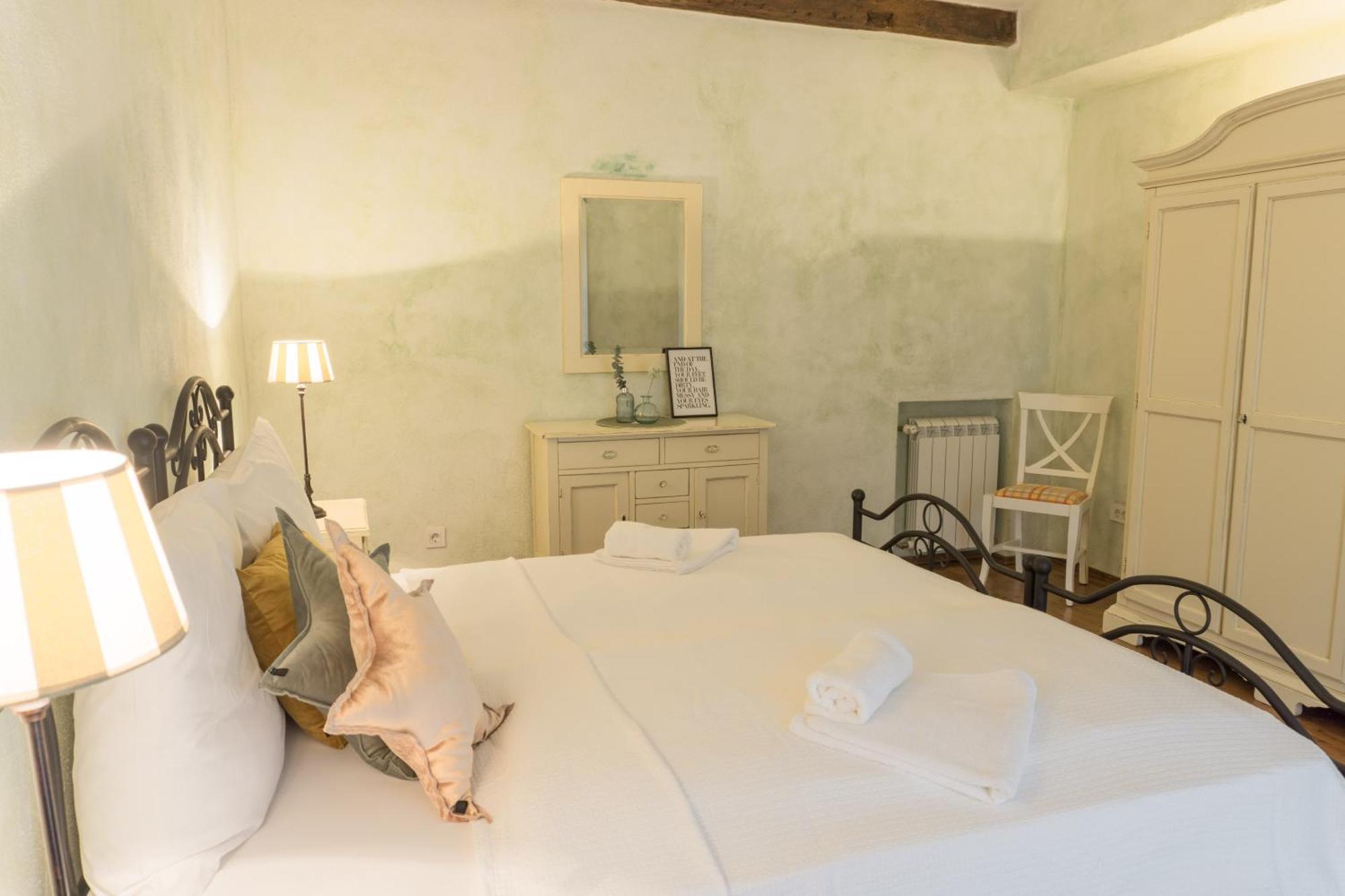 Villa Melissa - Istrisches Steinhaus Mit Pool In Guter Lage Sveti Lovreč Pazenatički Extérieur photo