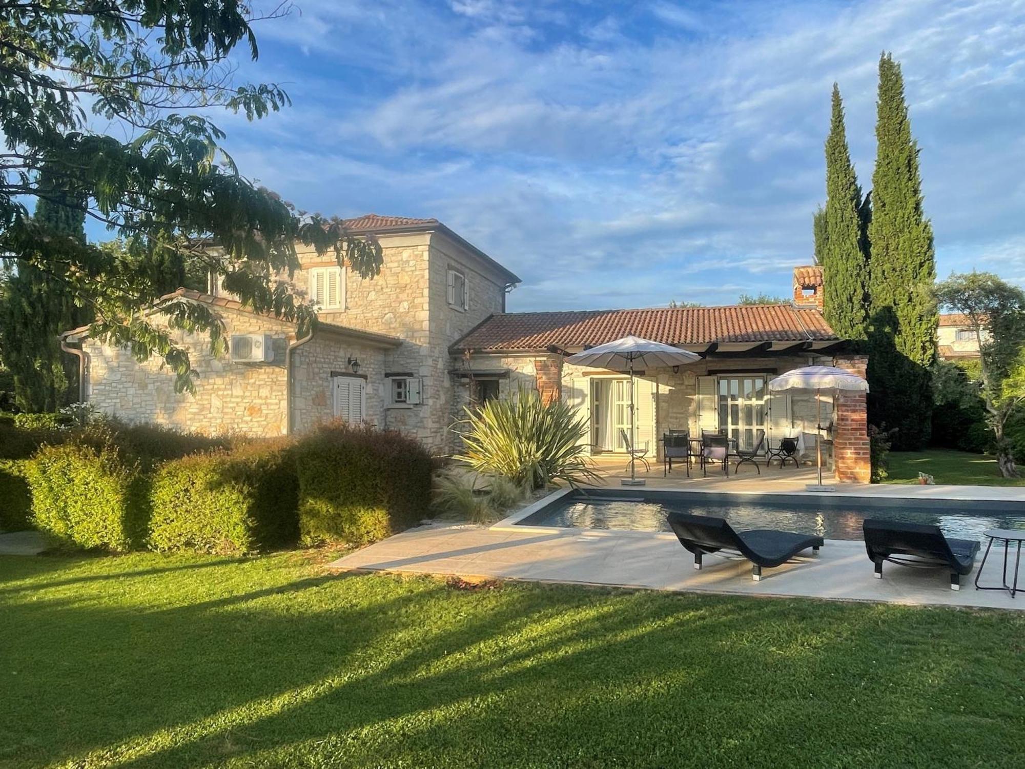 Villa Melissa - Istrisches Steinhaus Mit Pool In Guter Lage Sveti Lovreč Pazenatički Extérieur photo